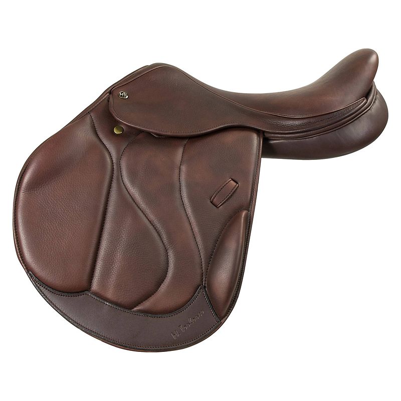 Brown Antares showjumping saddle with ergonomic design, no stirrups.